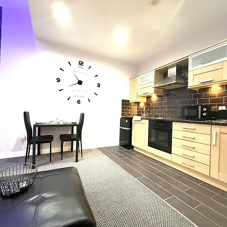 Maggie's Apartment *